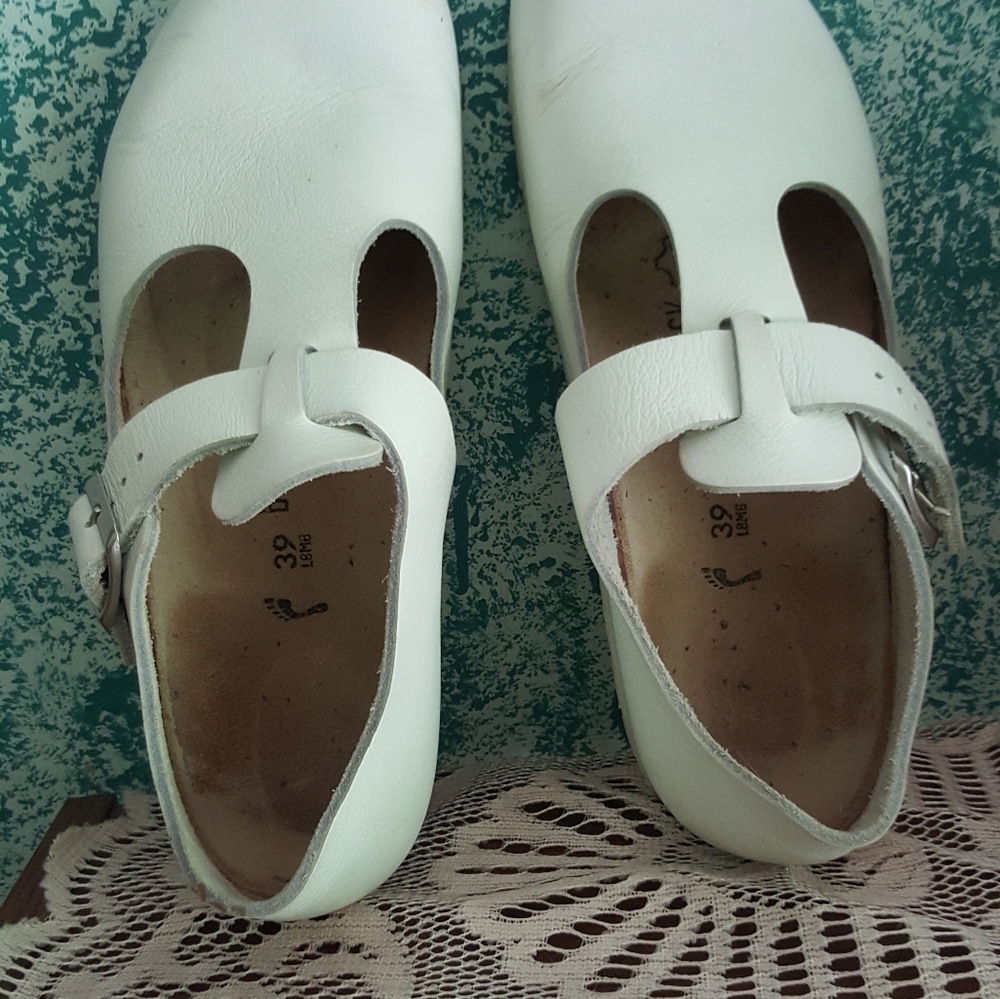 Birkenstock white size 39 narrow